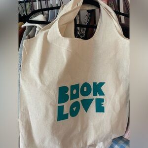 Book Love tote bags (2)